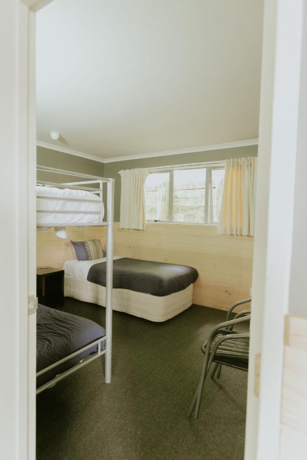 Hotel Waitomo Village Of Kiwipaka 4*